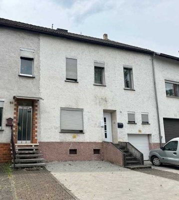 SLS-OT, 2-FH mit Garage in ruhiger Lage
