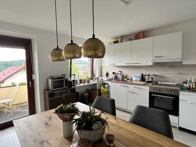 3-ZIMMER-WOHNUNG MIT EBK!