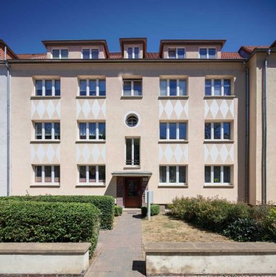 *PRAKTISCHer Grundriss_Tageslichtbad_Balkon_AR_familiäres Flair_VIEL GRÜN_HANSEVIERTEL