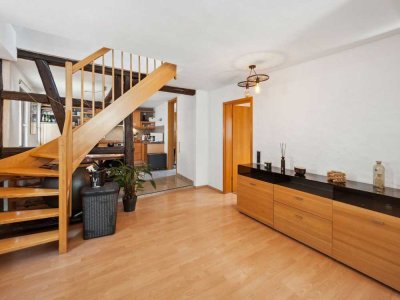 Denkmalschutz - Wunderschöne 4-Zimmer-Maisonettewohnung am Marktplatz von Seligenstadt