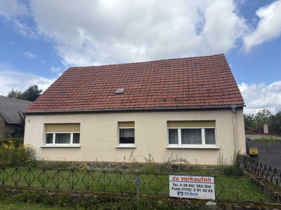 Großzügiges Einfamilienhaus mit Nebengelass bei Templin!
