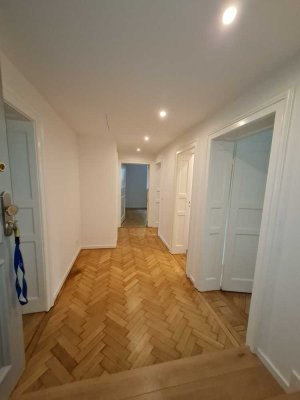 Charmante Souterrainwohnung in ruhiger Innenhoflage Bogenhausen