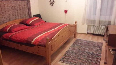 Gepflegte 2-Zimmer-Dachgeschosswohnung mit Balkon und Einbauküche in Immenstadt