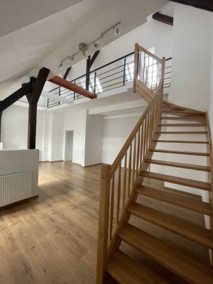 Moderne Maisonette mit open-space-Charakter & Top-Anbindung!