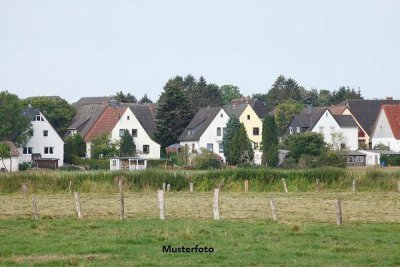 Einfamilienhaus mit Carport