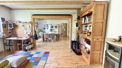 Nibelungenviertel ! Gemütliche 4-ZW 93 m², Laminat, kleiner Balkon, 3.OG ohne Aufzug.