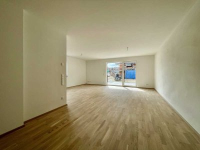 Neuwertige 3-Raum-Wohnung mit Einbauküche in Unterdietfurt