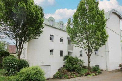 Gut aufgeteilte 3-Zimmer Erdgeschoßwohnung mit Terrasse in ruhiger und zentraler Lage in Laichingen