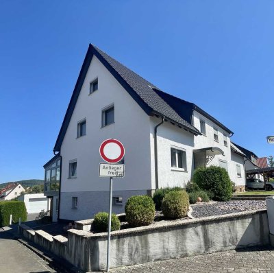 Familienfreundliches Einfamilien-Doppelhaus in ruhiger Lage von Lauterbach!