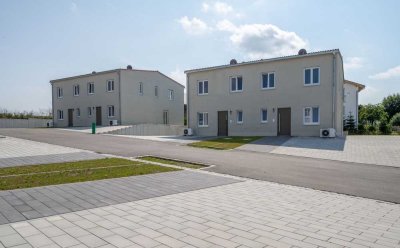 Neubau-Doppelhaushälfte (Erstbezug)