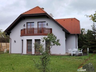 Großzügig gebautes Einfamilienhaus (Baumeisterhaus) auf 950m² Grund - 25min nach Wien!