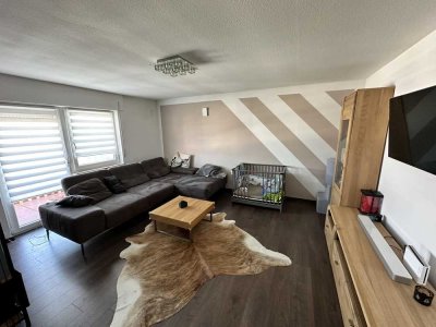 Vermietete, großzügige 4-Zimmer Wohnung mit kleinem Gartenanteil