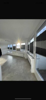 Helle 1 Zimmer Wohnung ab September in Sindelfingen-Mitte