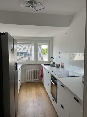 Kernsanierte 3,5 Zimmer Wohnung im Zentrum von Schildgen