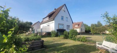 Zweifamilienhaus mit großen Grundstück Haus