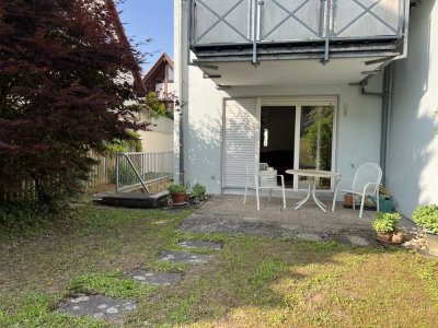 Vollständig renovierte Wohnung mit Terrasse, Garten zur exkl. Nutzung, Reinigungs- und Winterdienst