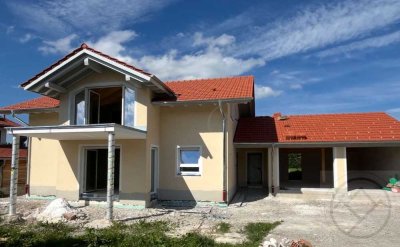 Traumhafte Lage mit eigenem Garten