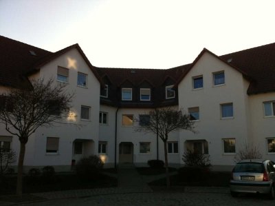 Schöne Maisonette im DG mit ausgebautem Dachspitz