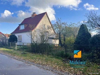 Charaktervolles Einfamilienhaus mit großem Grundstück – Sanierungsobjekt in ruhiger Lage von Abtshag