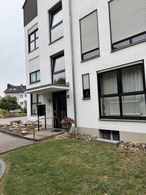 Attraktive 2-Zimmer-Wohnung mit Balkon und EBK in Bad Homburg v. d. Höhe