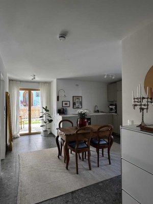 Erstklassige Neubauwohnung (2. Bezug) – Gartenidylle nahe Bahnhof