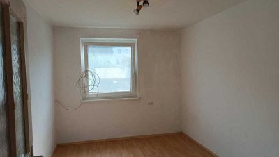 Rödental | 2-Zi Whg | helle Räume | Gartenmitbenutzung | nahe der Röden
