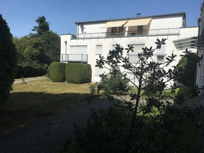 Bad Godesberg, Seniorenresidenz Domhof, 3 Zimmer Penthouse Wohnung mit Fernsicht zum Siebengebirge