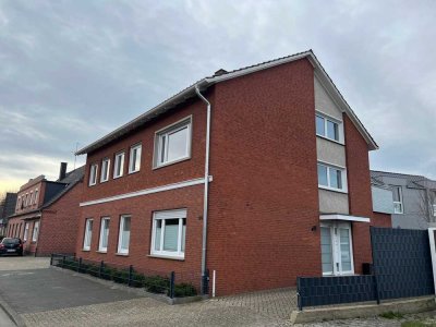 Großzügige, helle 3-Zimmer-Wohnung mit Charme zu vermieten!