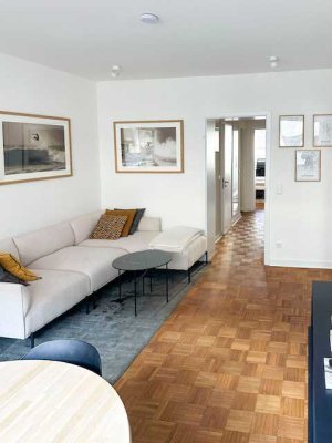 Entzückende 2-Zim-Wohnung mit luxuriöser Ausstattung, Einbauküche sowie Teilmöblierung in Düsseldorf