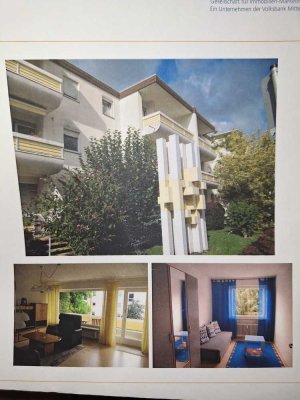 Schöne drei Zimmer mit eigene parkplatz  Wohnung in Bad nauheim.