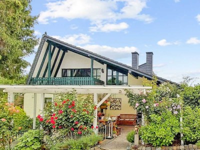 Geilenkirchen: Freistehendes Traumhaus mit unzähligen Möglichkeiten in Toplage