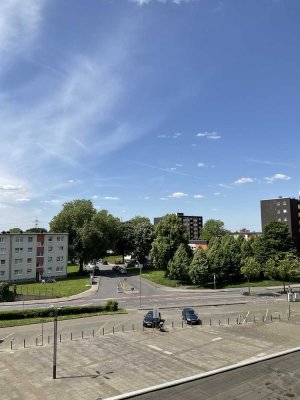 Achtung frisch gestrichen: Großzügige 4-Zimmerwohnung zu vermieten