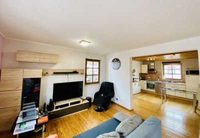 Schöne 3-Zimmer-Wohnung mit großer Dachterrasse in Schönenberg-Kübelberg
