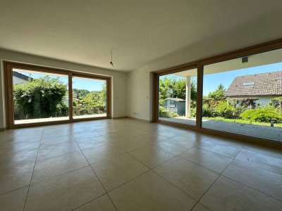 Moderne & helle Erdgeschoss Wohnung in Feldrandlage!