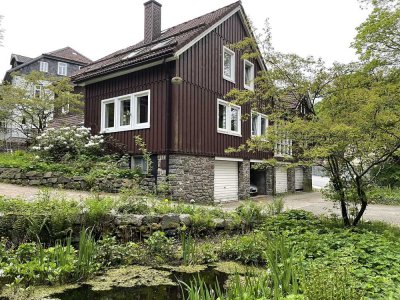 Große 8-Zimmer Wohnung mit Wintergarten, Kamin, Garage, Sauna und Garten