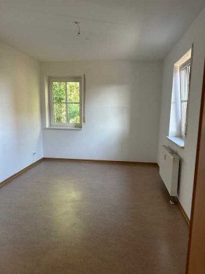 Attraktive und gepflegte 2-Raum-Wohnung mit EBK in Amt Creuzburg