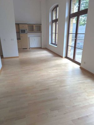 TOP: Loftwohnung mit EBK & Balkon !!!
