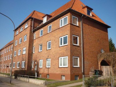 renovierte 2 Zimmer-Wohnung (EG) in Lübeck, St.-Jürgen Uni-Nähe