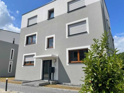 Maisonette mit Terrasse! Moderne, superschöne 3 Zimmer-Wohnung direkt an der Wetz, Ludwig-Erk-Str...