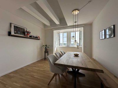 Kurzfristig frei - Großzügige 2,5-Zimmer Wohnung mit Einbauküche und Tiefgarage