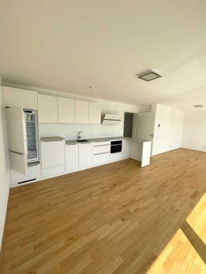 2-Zimmer-Penthousewohnung mit großer Dachterrasse