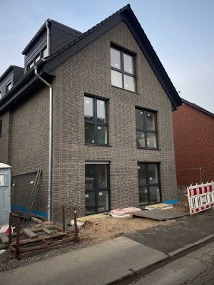 3-Raum-Neubauwohnung mit gehobener Ausstattung und Balkon in Dortmund