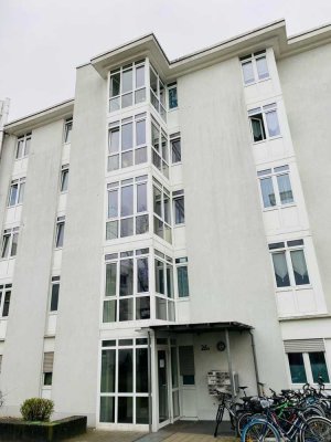 Helle 3-Zi-Wohnung ab 01.08.25 frei - Anmietung nur mit Wohnberechtigungsschein nach §88d