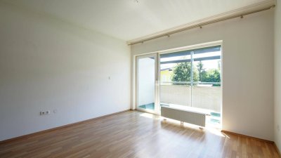 8431: 3-Zimmer-Wohnung mit Carport und großzügigem Balkon!