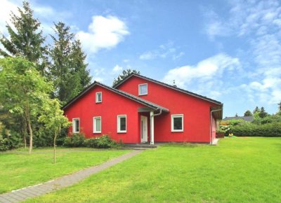 Architekten-Bungalow zur Miete – stilvolles Wohnen auf 160 m² mit Garten und Carport