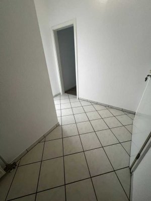 Schöne 4-Zimmer-Erdgeschosswohnung mit Balkon in Alzey
