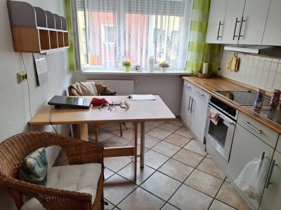 Nette 2 Zimmerwohnung, möbliert