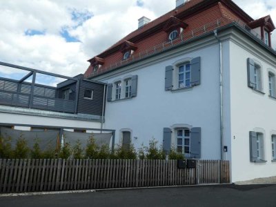 Haus mit sehr viel Charme und 2 großen Wohnungen, machen Sie ein Angebot!