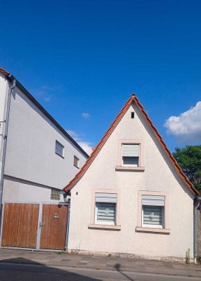 Günstiges 4-Zimmer-Haus in Bellheim mit Potenzial