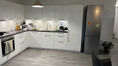 Geschmackvolle 4-Raum-EG-Wohnung mit geh. Innenausstattung mit Terrasse vor Wohnz und Küche inkl EBK